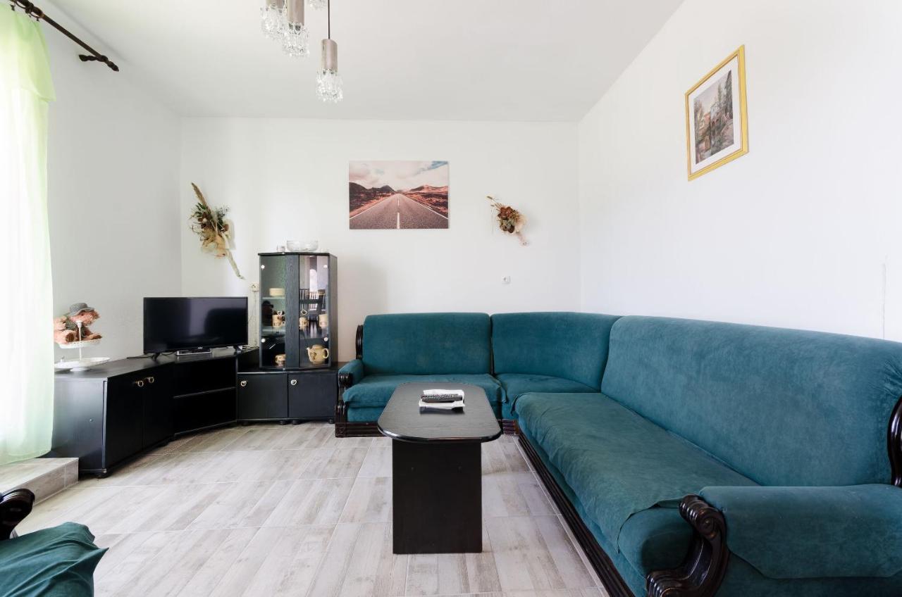 Apartments Danica ロパール エクステリア 写真